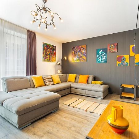 Art Gallery Apartment In Silver Mountain بويانا براسوف المظهر الخارجي الصورة